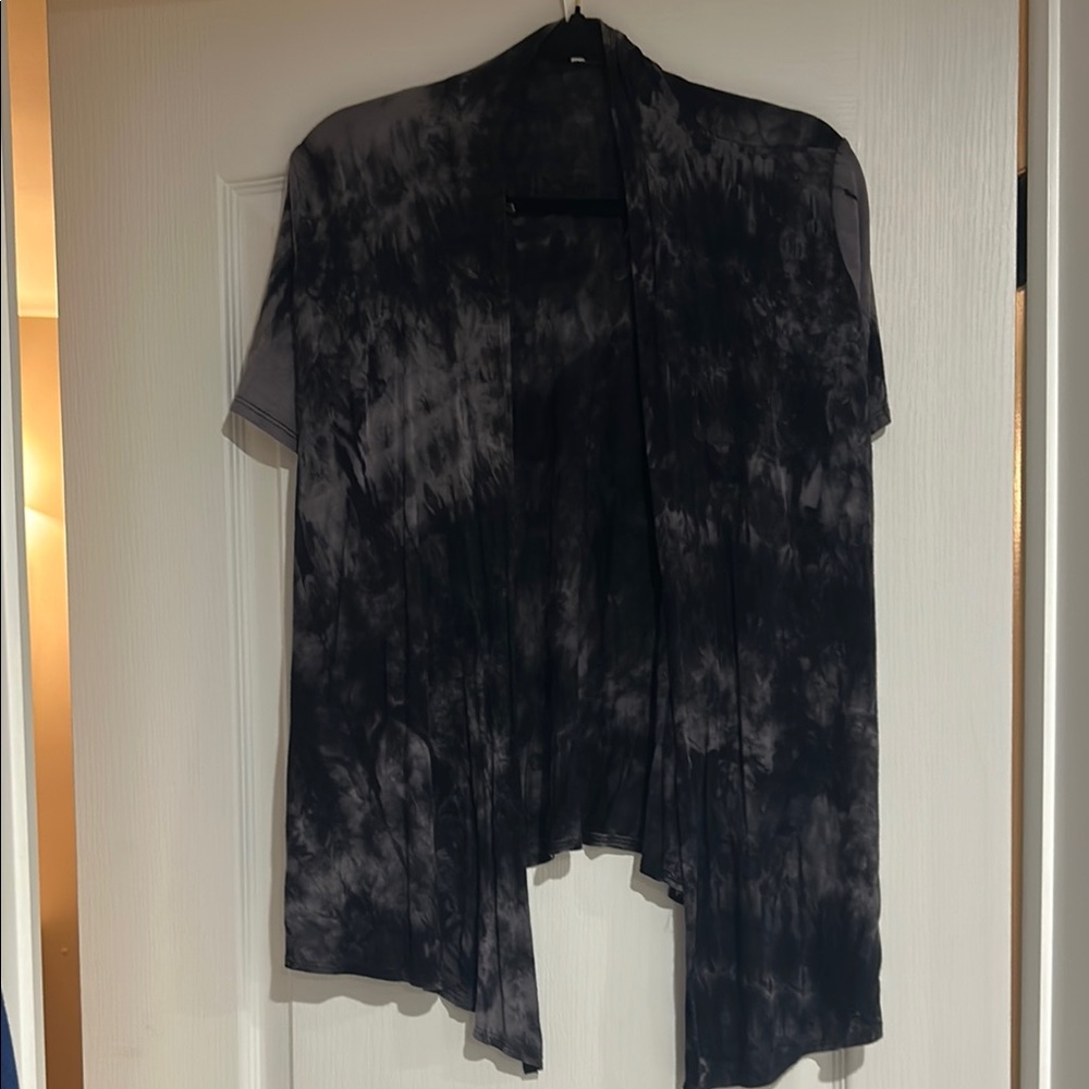 Azules Charcoal Tie-Dye Open Front Shrug